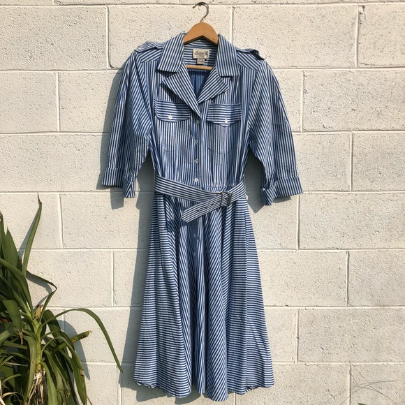 Vintage Dresses & Skirts - FREE WITH ANY PURCHASE